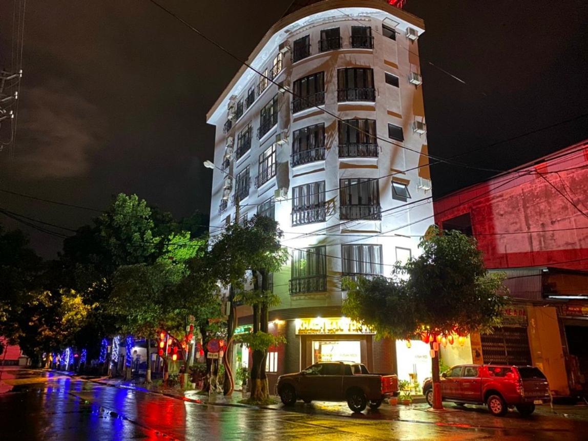 Khach San Tokyo Hotel Lao Cai Exterior photo